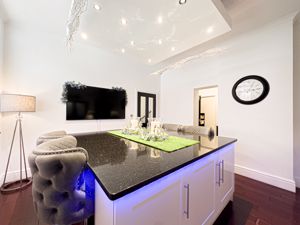 Photo 25- click for photo gallery